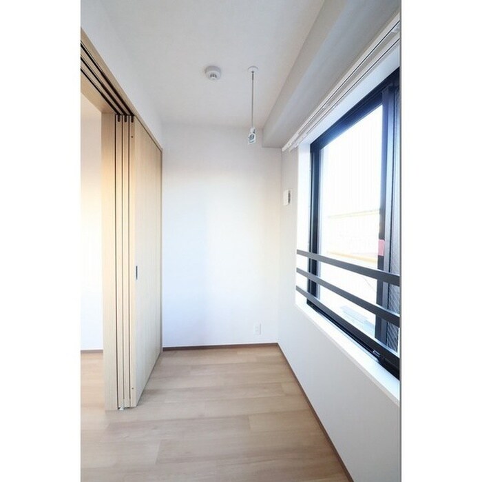 物件内観写真11　(室内からの展望)