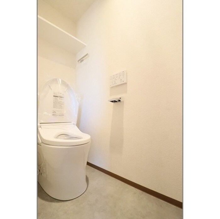 物件内観写真14　(トイレ)
