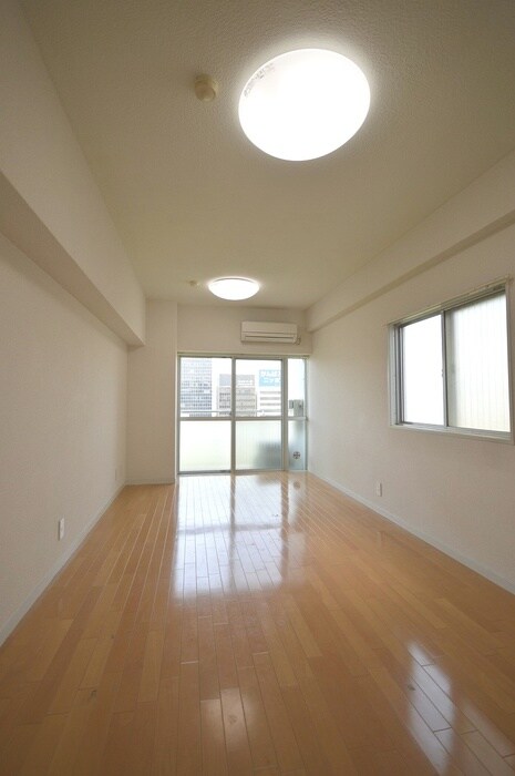 物件内観写真4　(居室)