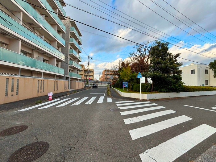 物件外観写真3　(周辺環境)