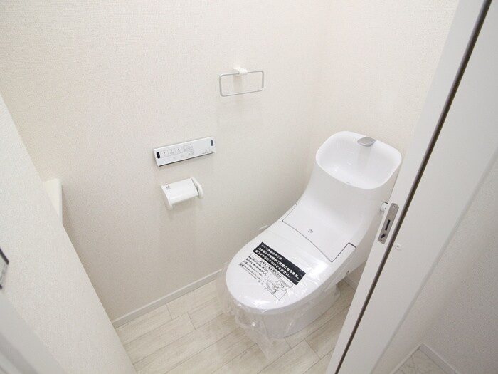 物件内観写真14　(トイレ)