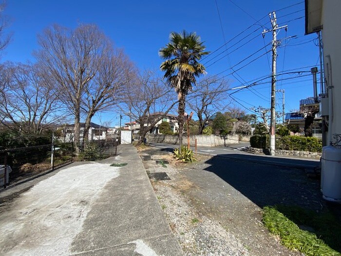 物件外観写真6　(駐輪場)