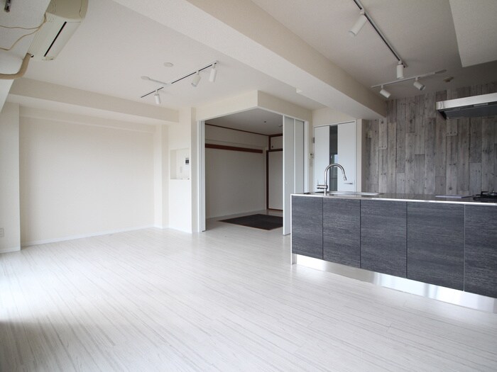 物件内観写真4　(居室)