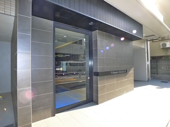 物件外観写真2　(エントランス部分)