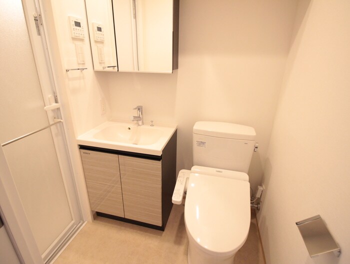 物件内観写真11　(洗面)