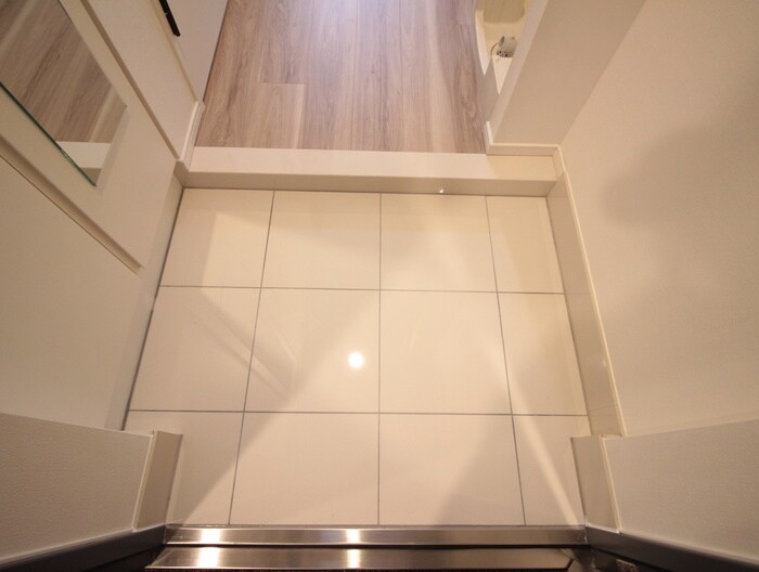 物件内観写真15　(玄関)