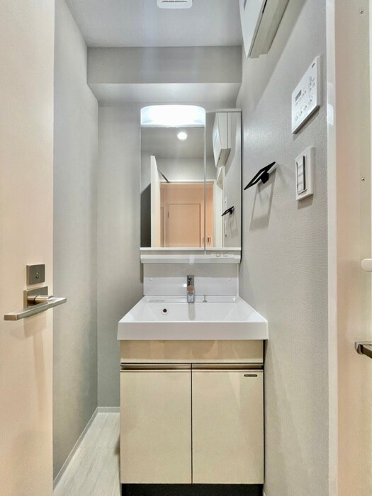 物件内観写真15　(洗面)