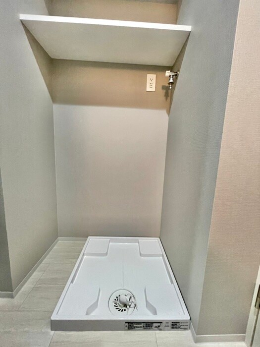 物件内観写真16　(洗濯機置場)