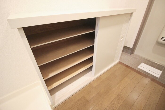 物件内観写真12　(靴箱)