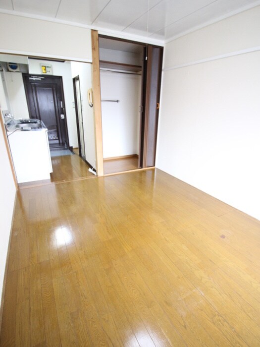 物件内観写真6　(居室)