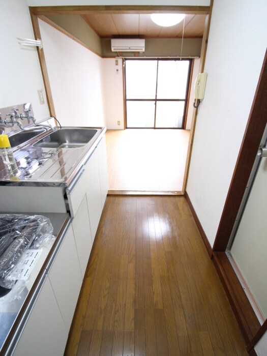 物件内観写真12　(廊下)