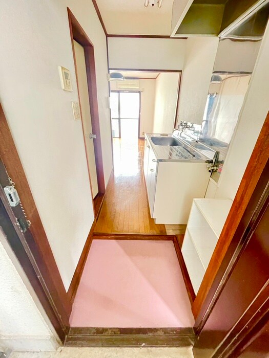 物件内観写真17　(廊下)