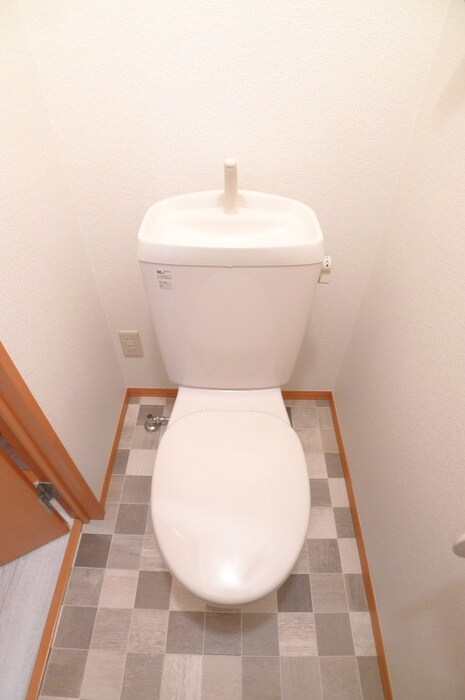 物件内観写真18　(トイレ)