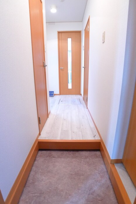 物件内観写真21　(玄関)