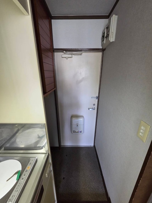 物件内観写真7　(玄関)