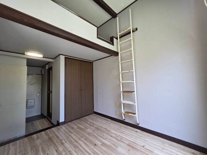 物件内観写真14　(居室)