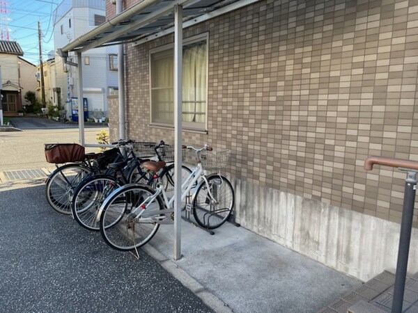 駐輪場