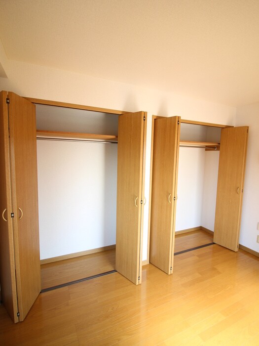 物件内観写真10　(収納)