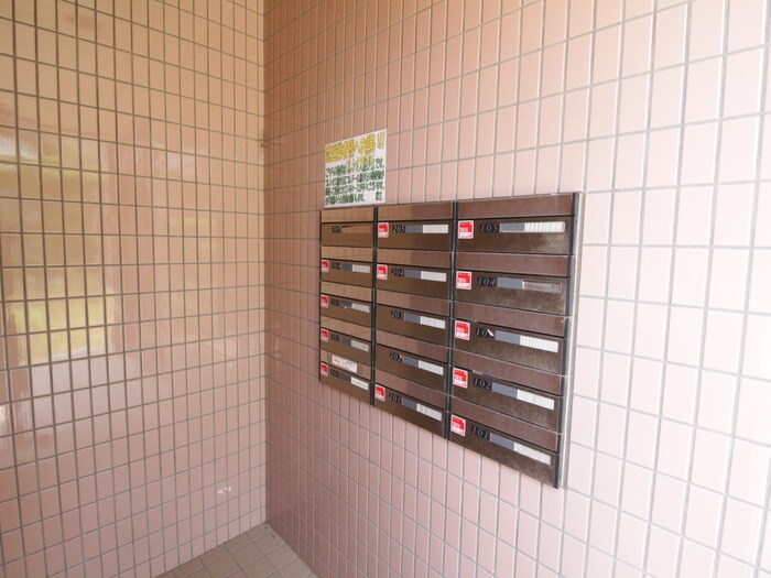 物件外観写真4　(建物設備)