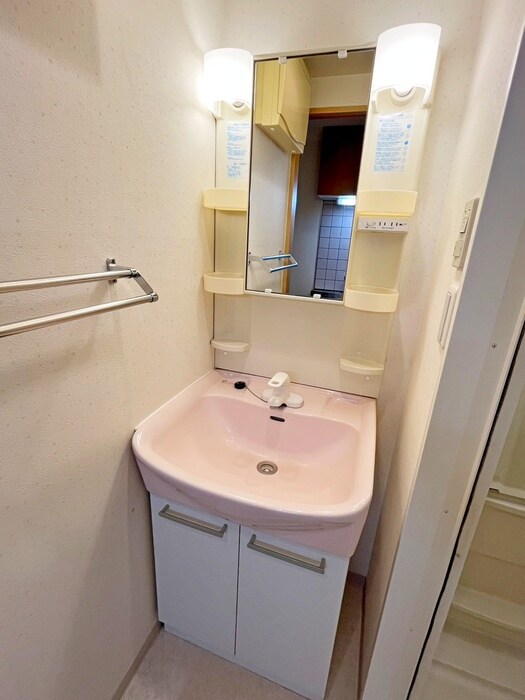 物件内観写真11　(洗面)