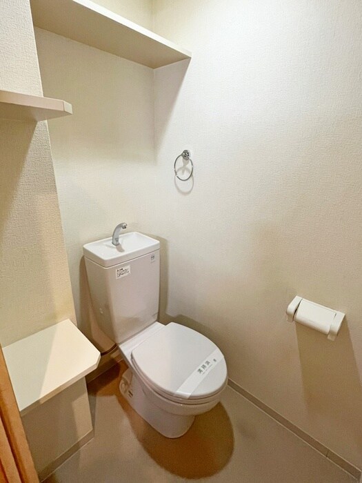 物件内観写真13　(トイレ)