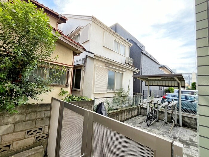 物件内観写真19　(室内からの展望)