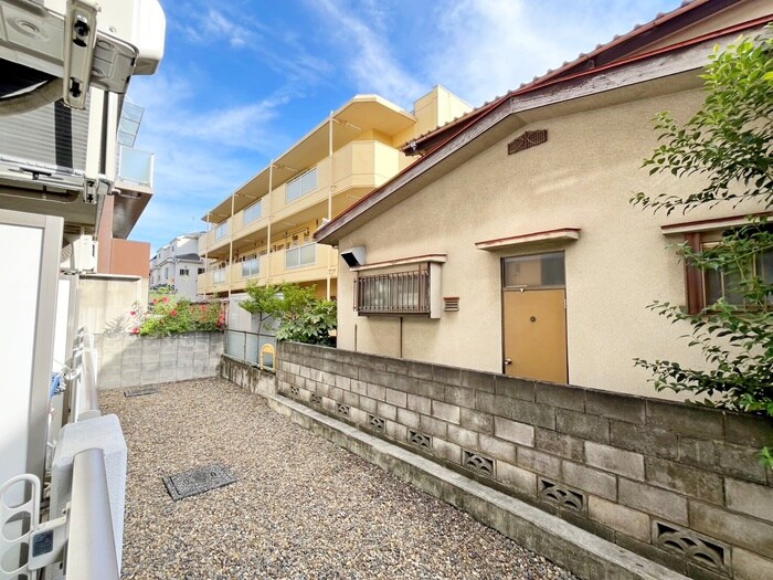 物件内観写真21　(室内からの展望)