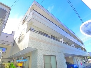 ハイネスマリモ外観写真