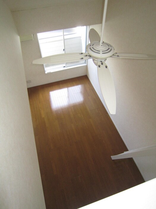 物件内観写真8　(居室)