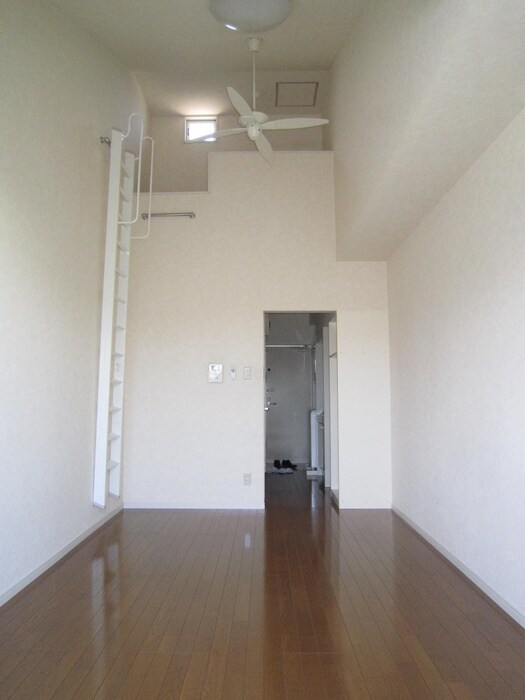 物件内観写真9　(居室)