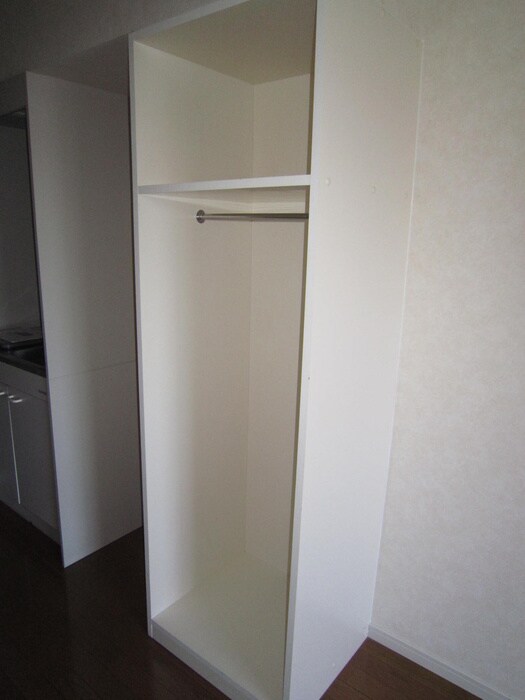 物件内観写真12　(収納)