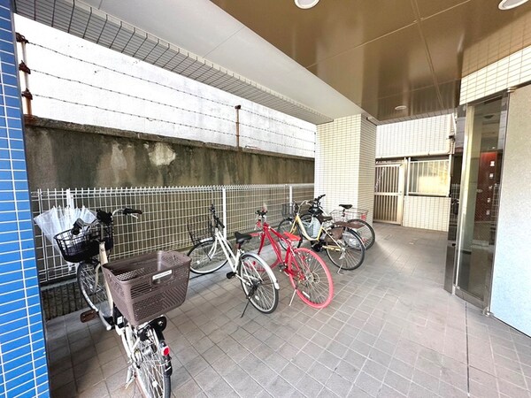 駐輪場