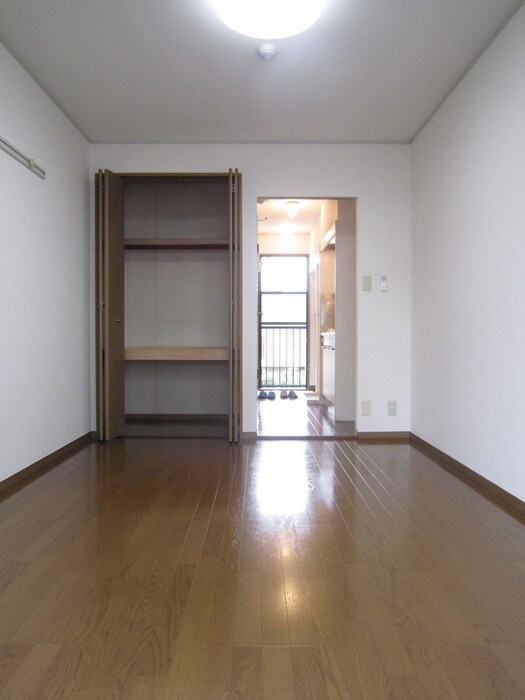 物件内観写真5　(居室)