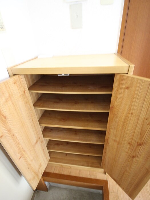 物件内観写真16　(靴箱)