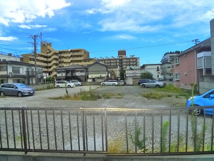 物件内観写真17　(室内からの展望)