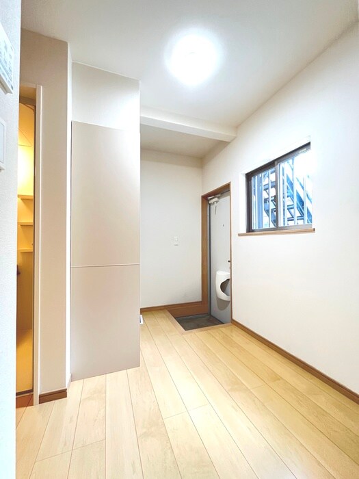 物件内観写真19　(居室)