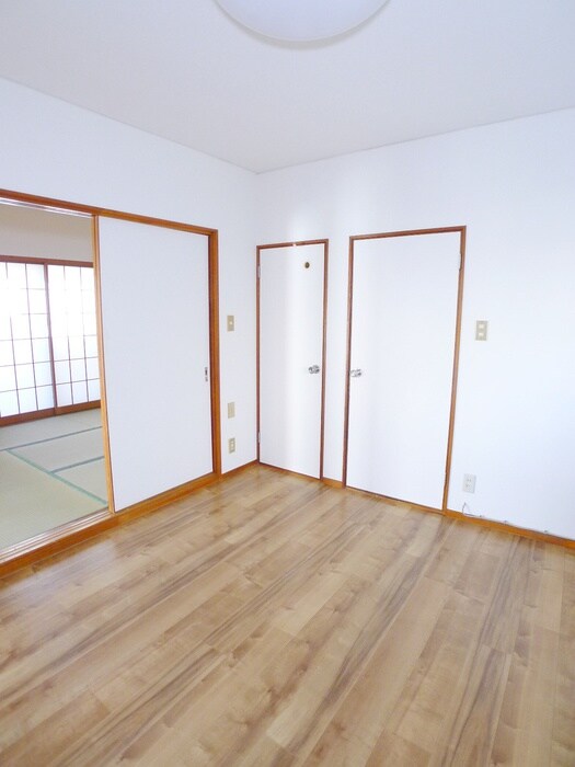 物件内観写真9　(居室)