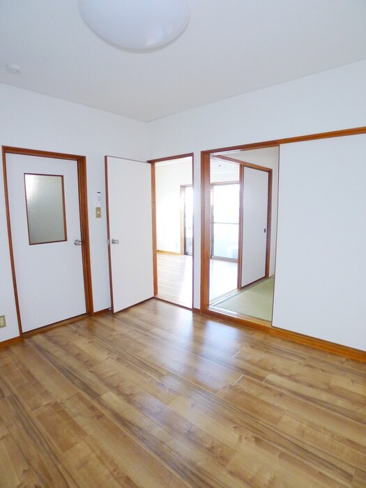 物件内観写真11　(居室)