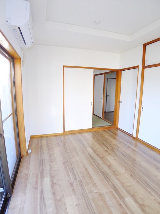 物件内観写真15　(居室)