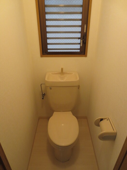 物件内観写真13　(トイレ)