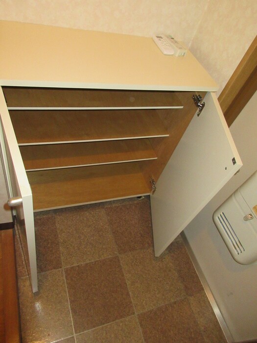 物件内観写真15　(靴箱)