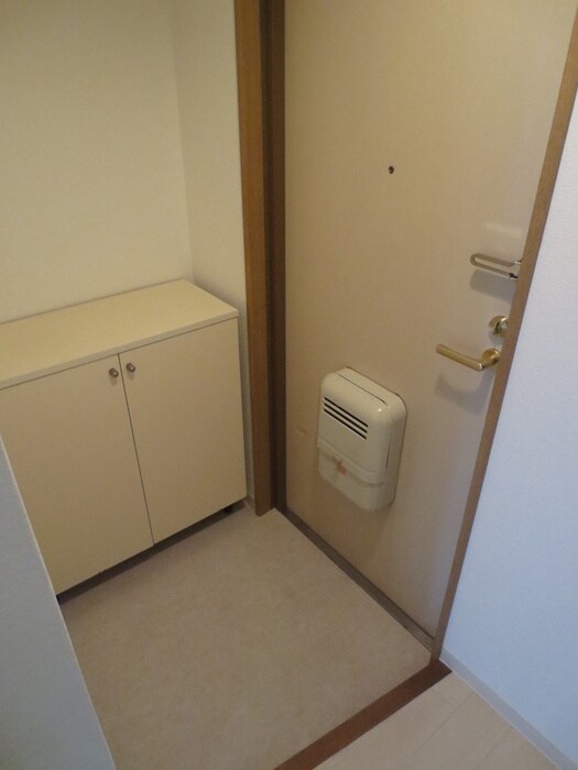 物件内観写真15　(玄関)