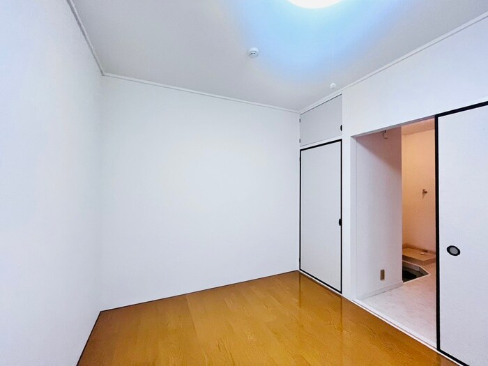 物件内観写真9　(居室)