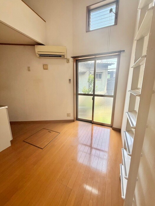 物件内観写真7　(居室)