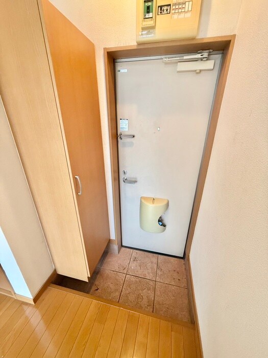 物件内観写真15　(玄関)