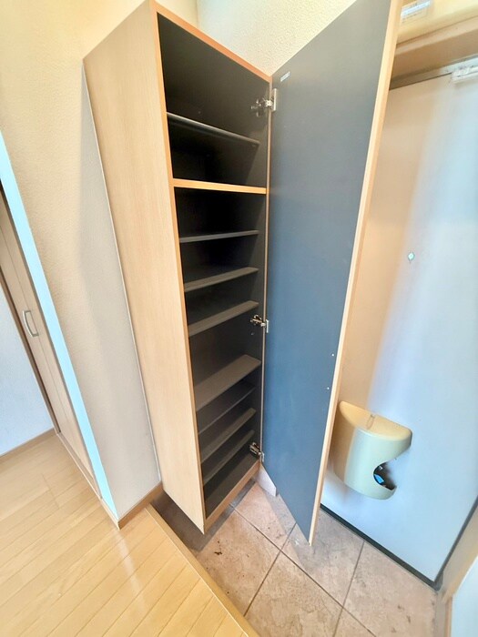 物件内観写真18　(靴箱)