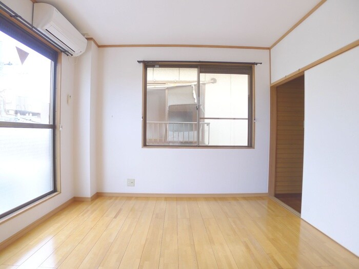 物件内観写真9　(居室)