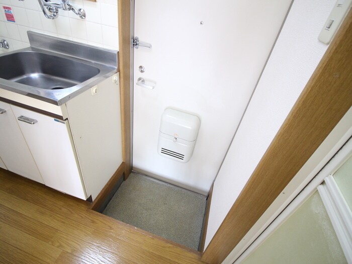 物件内観写真14　(玄関)