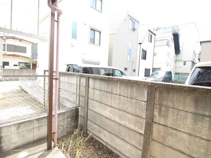 物件内観写真16　(室内からの展望)