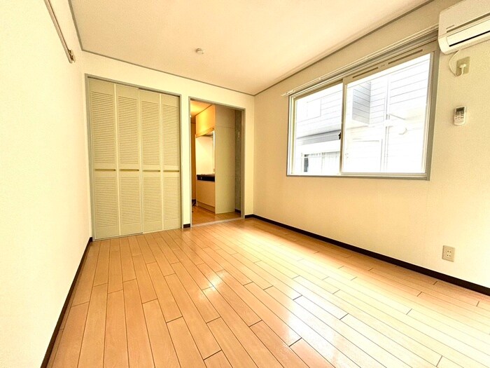 物件内観写真9　(居室)